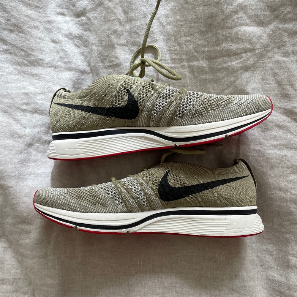 Nike FlyKnit Trainer Racer Sneakers - Olive